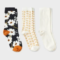 Women's Floral 3pk Crew Socks - A New Day™ Black/Ivory/Gold 4-10: Tagless, Smooth Toe Seams 7 Women's Floral 3pk Crew Socks - A New Day™ Black/Ivory/Gold 4-10: Tagless, Smooth Toe Seams -A New Day™ GUEST 2997c408 3605 4222 84d0 9d9223006b21