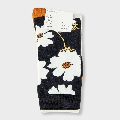 Women's Floral 3pk Crew Socks - A New Day™ Black/Ivory/Gold 4-10: Tagless, Smooth Toe Seams 3 Women's Floral 3pk Crew Socks - A New Day™ Black/Ivory/Gold 4-10: Tagless, Smooth Toe Seams