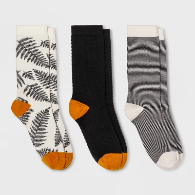 Women's Fern 3pk Crew Socks - A New Day™ Black 4-10: Botanical Pattern, Lightweight Knit, No Cuff 4 Women's Fern 3pk Crew Socks - A New Day™ Black 4-10: Botanical Pattern, Lightweight Knit, No Cuff - Image 2